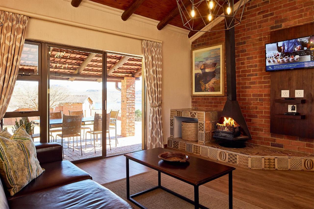First Group Qwantani Hotel Harrismith Exterior foto